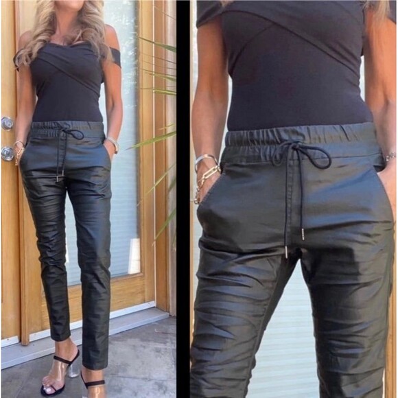 Bevy Flog Shely Green Vegan Leather Pants Size 29 - Picture 1 of 8
